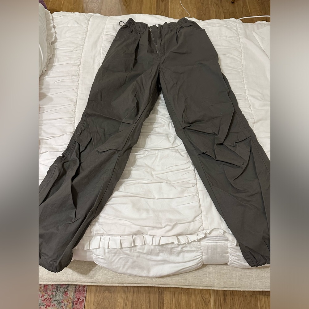 cute parachute pants🪩